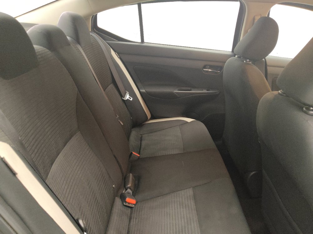Used 2021 Nissan Versa SV FWD image 19