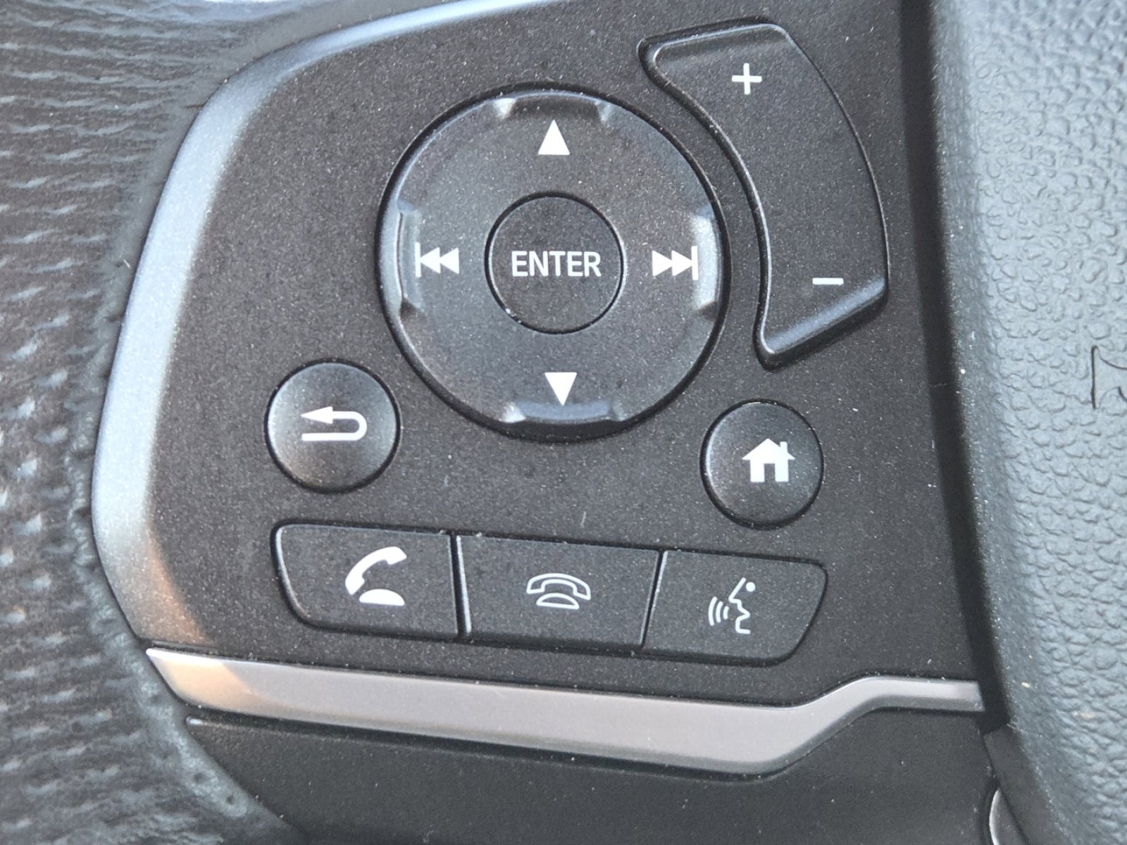 Used 2023 Honda Passport EX-L image 35