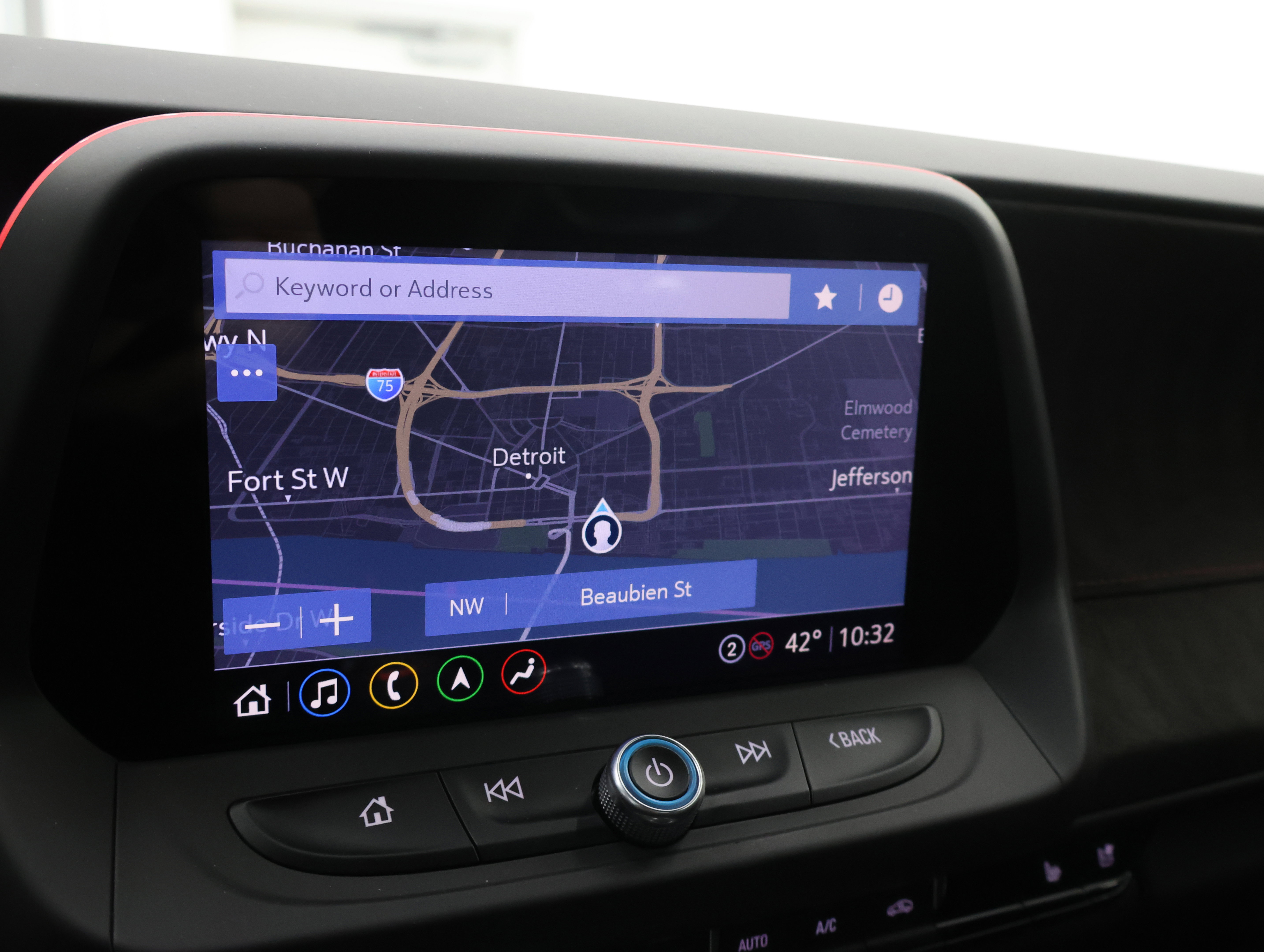 Used 2021 Chevrolet Camaro ZL1 RWD image 11