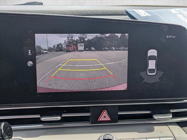 Used 2023 Hyundai Elantra Limited FWD image 13