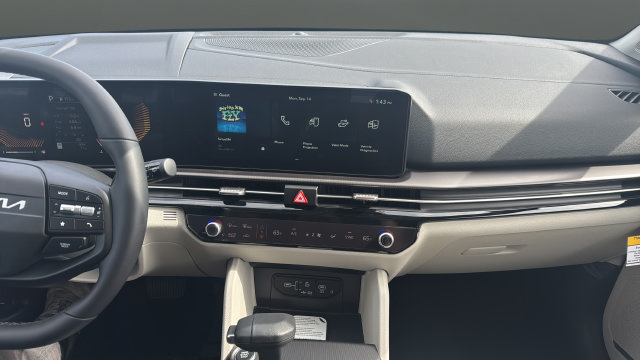 New 2027 Kia Sportage EX AWD/4WD image 13