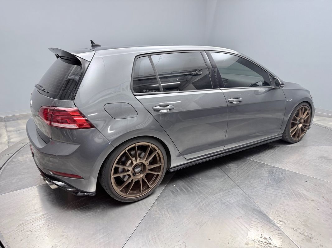 Used 2018 Volkswagen Golf R 4-Door image 5