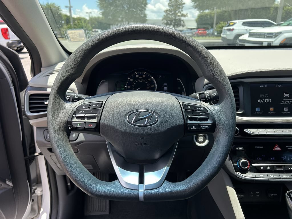 Used 2017 Hyundai Ioniq Blue FWD image 31