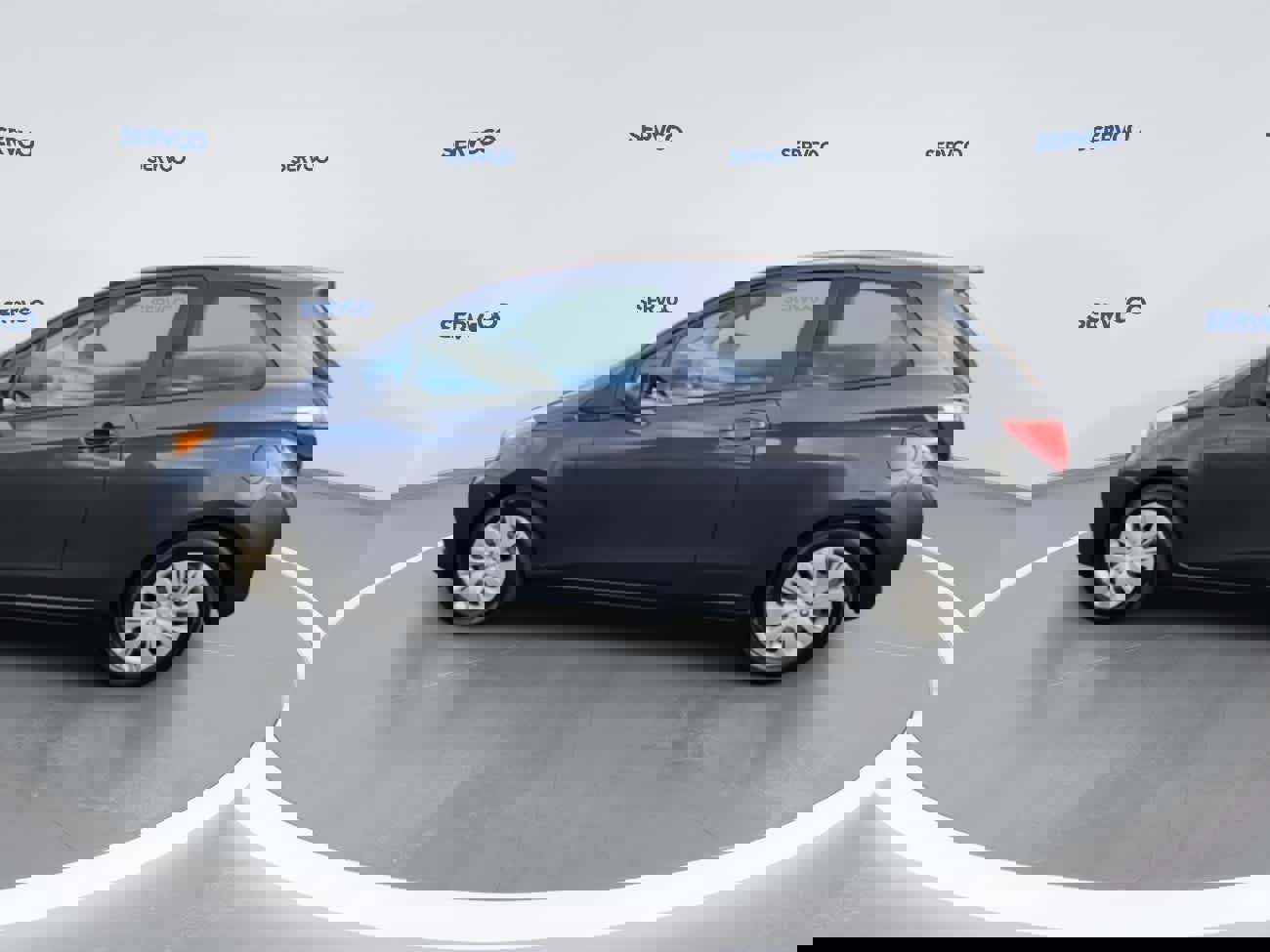 Used 2013 Toyota Yaris L image 6