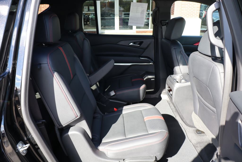 Used 2024 Chevrolet Traverse RS w/ LPO, Floor Liner Package image 53