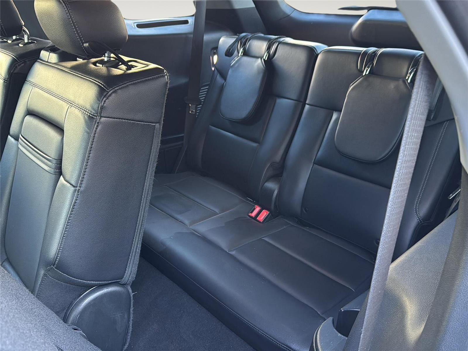 Used 2023 Ford Explorer Limited image 26