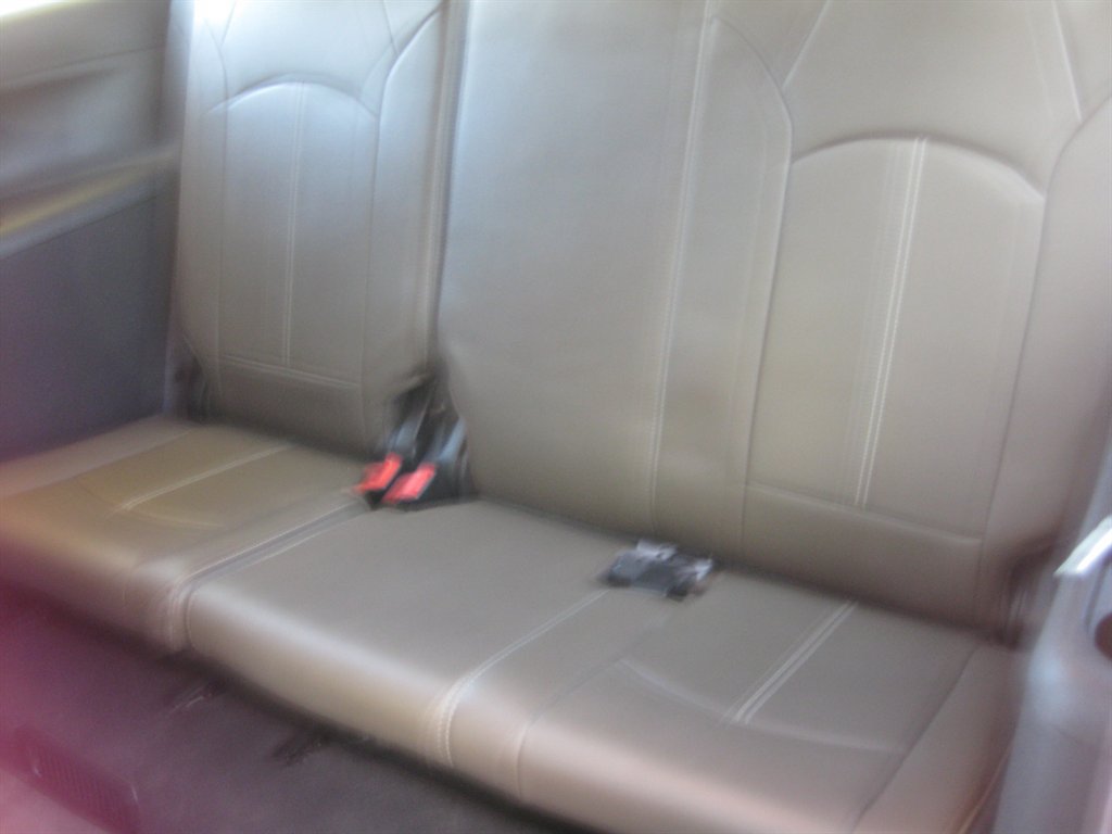 Used 2015 GMC Acadia SLT w/ Open Road Package FWD image 30