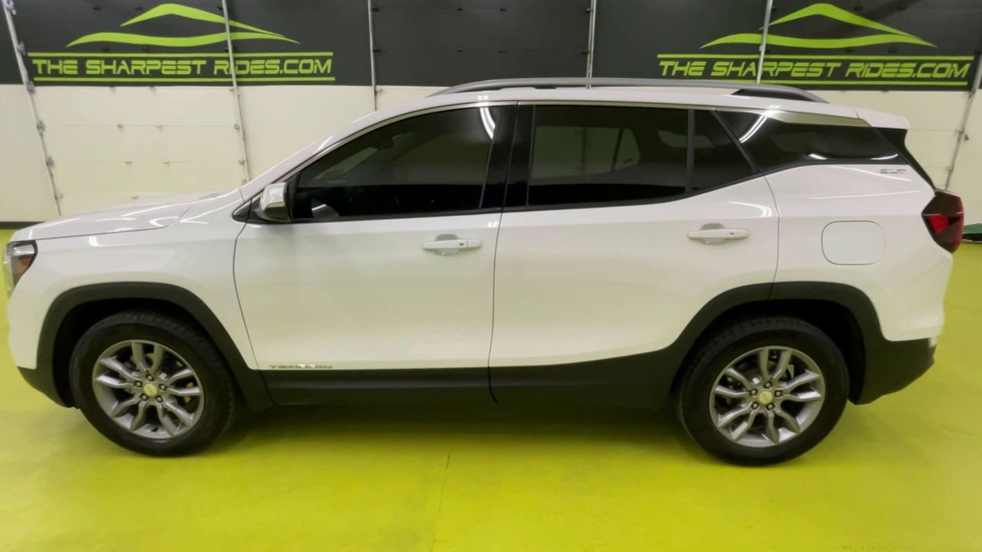 Used 2023 GMC Terrain SLT image 5