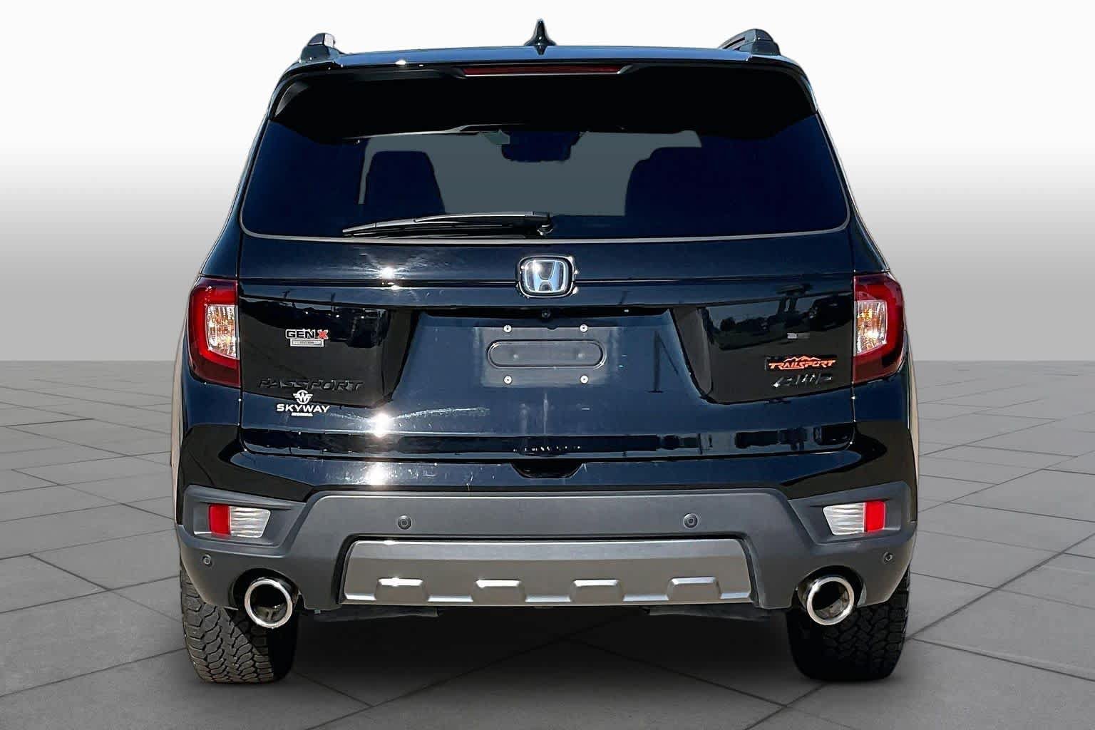 Used 2024 Honda Passport TrailSport image 5