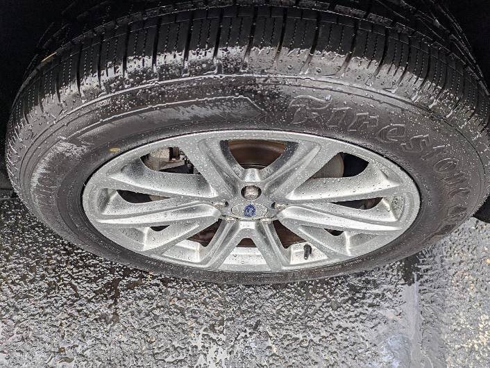 Used 2020 Ford Explorer XLT w/ Equipment Group 202A AWD/4WD image 9
