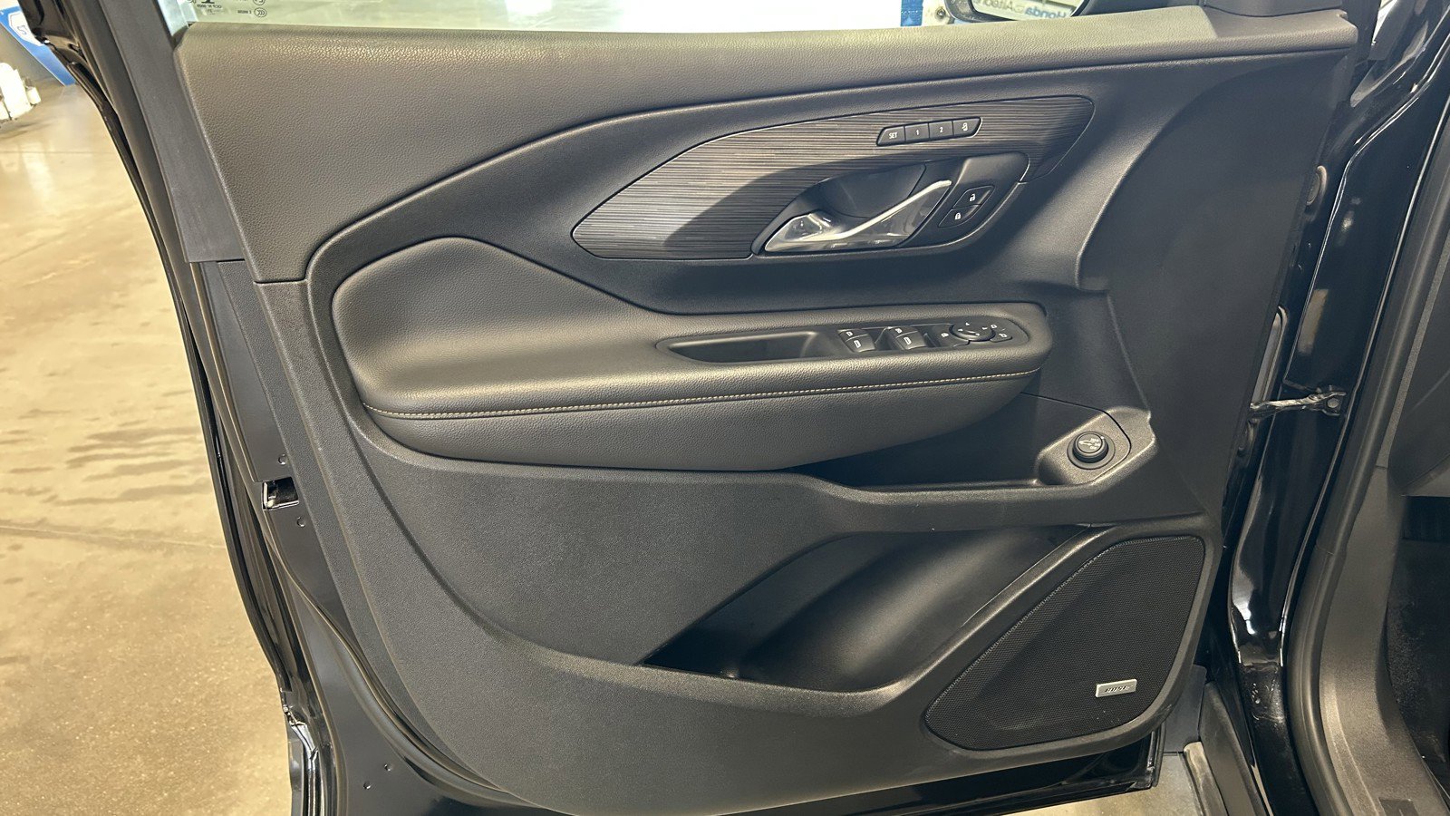 Used 2021 GMC Terrain SLT w/ Infotainment Package II image 11