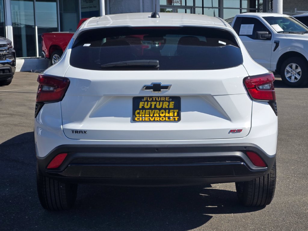 New 2026 Chevrolet Trax RS w/ Driver Confidence Package FWD image 5