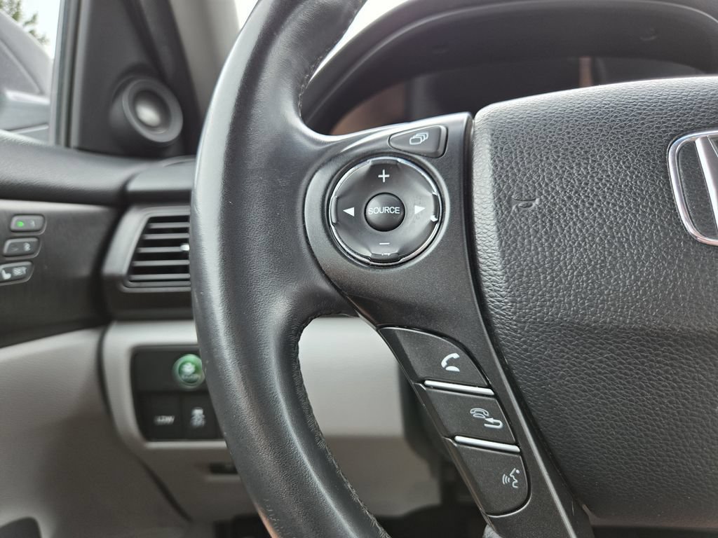 Used 2014 Honda Accord EX-L image 17