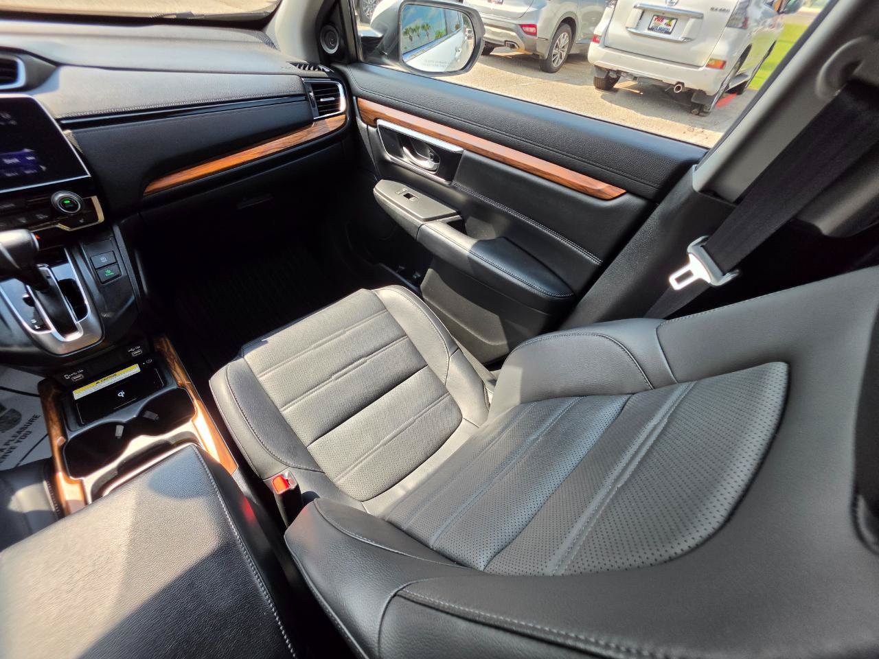 Used 2020 Honda CR-V Touring image 34