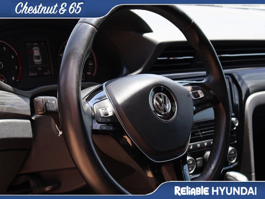 Used 2020 Volkswagen Passat 2.0T R-Line FWD image 25
