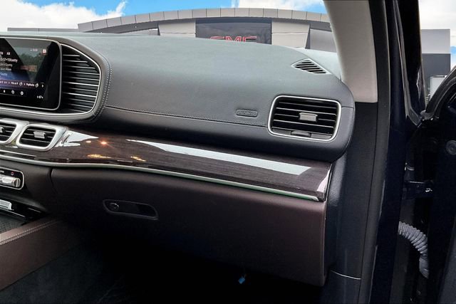 Used 2021 Mercedes-Benz GLS 450 4MATIC image 14