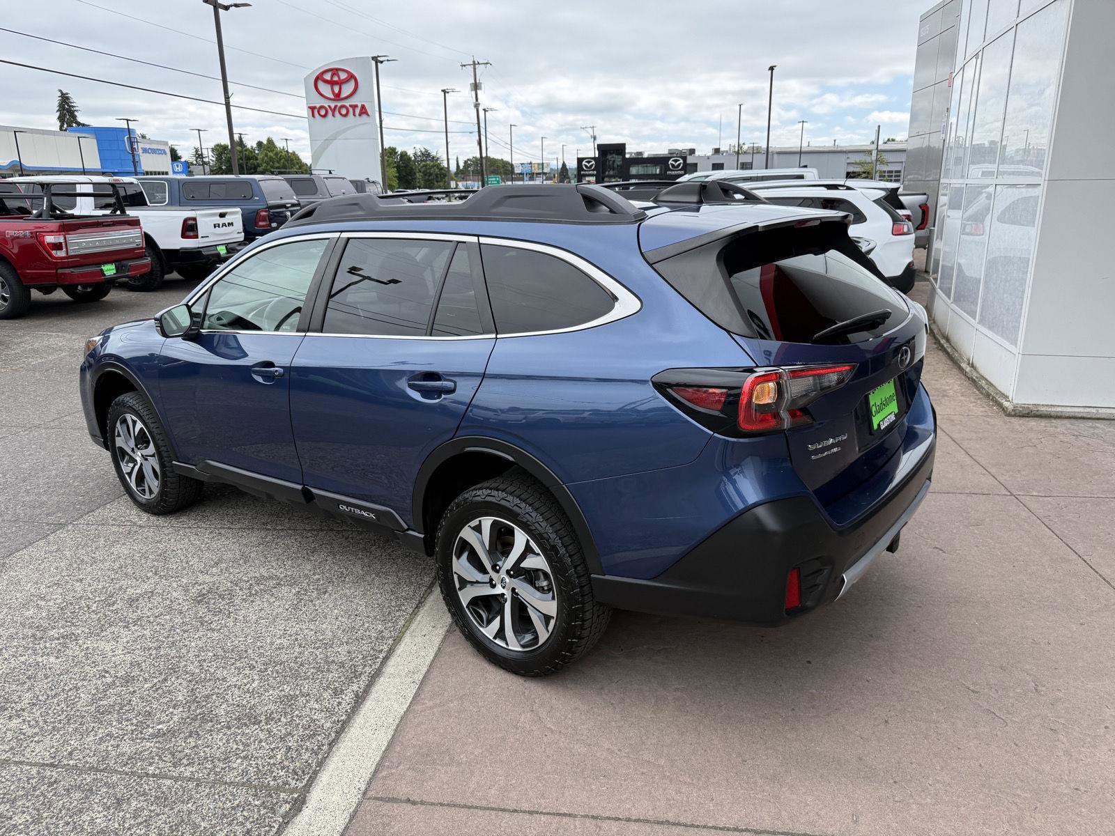 Used 2022 Subaru Outback Limited XT AWD/4WD image 4