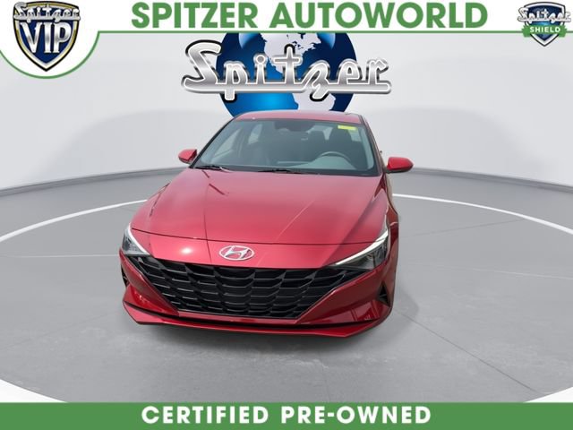 Used 2023 Hyundai Elantra SEL w/ Cargo Package FWD video 3