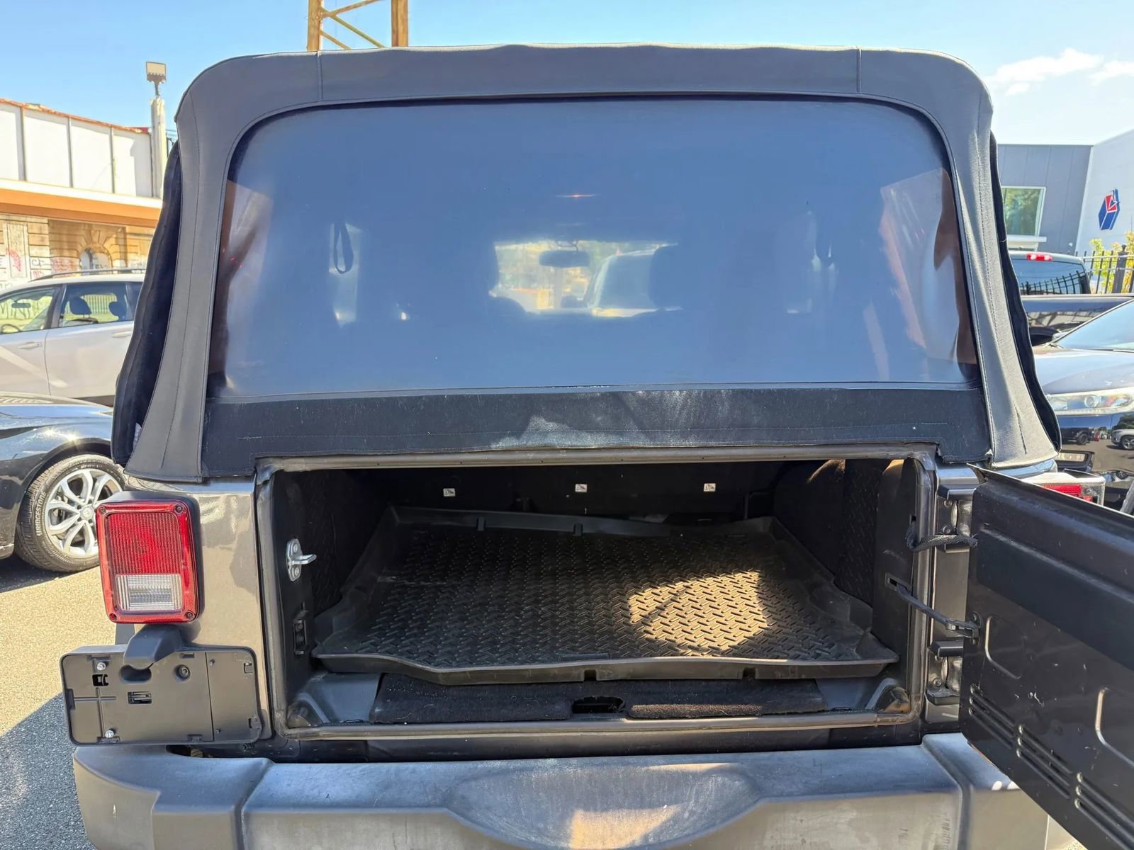 Used 2017 Jeep Wrangler Unlimited Sport w/ Quick Order Package 24S image 26