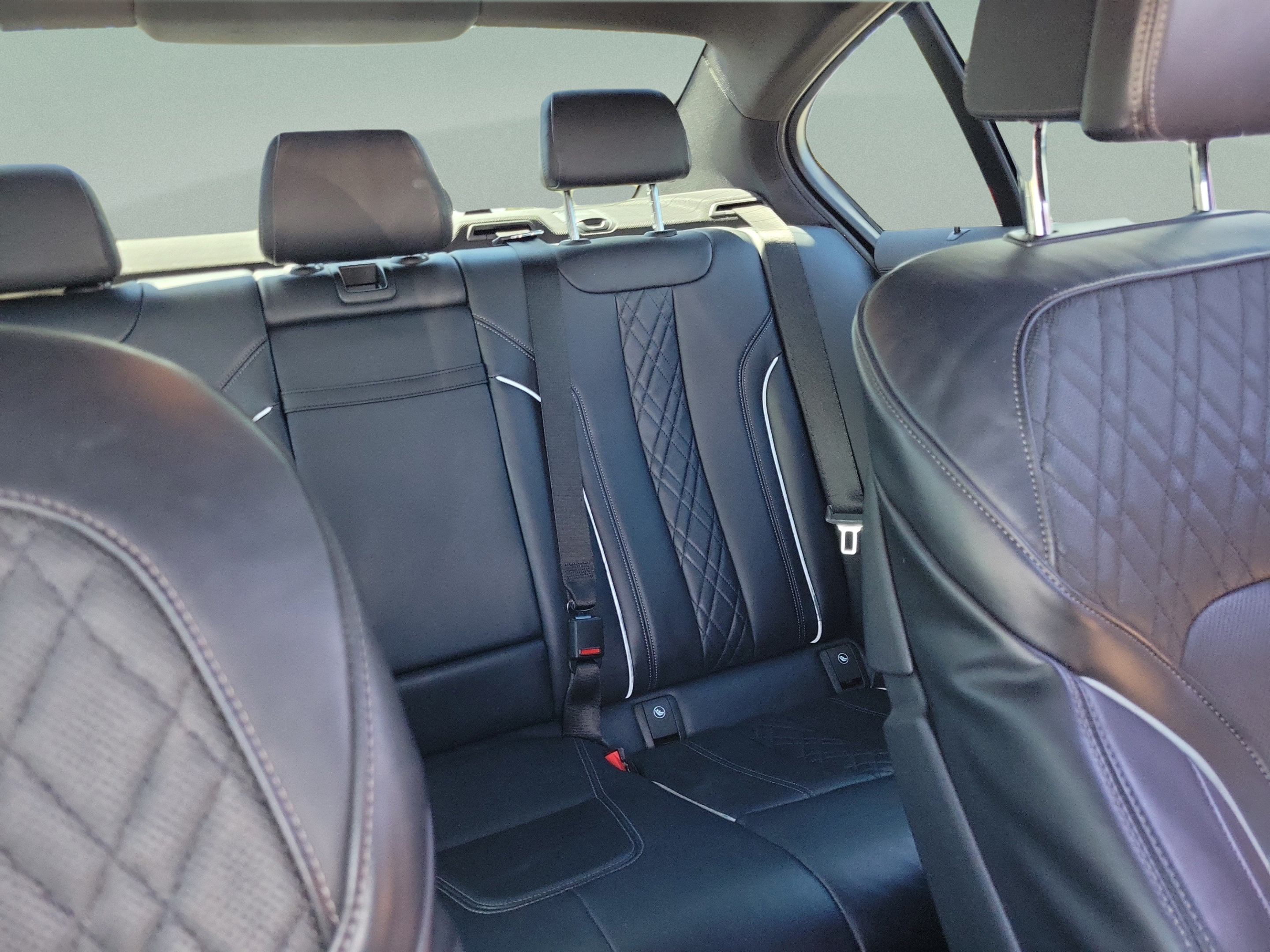 Used 2020 BMW 540i w/ M Sport Package RWD image 10