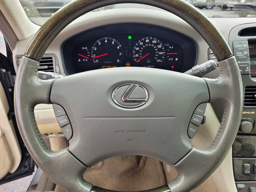Used 2002 Lexus LS 430 RWD image 16