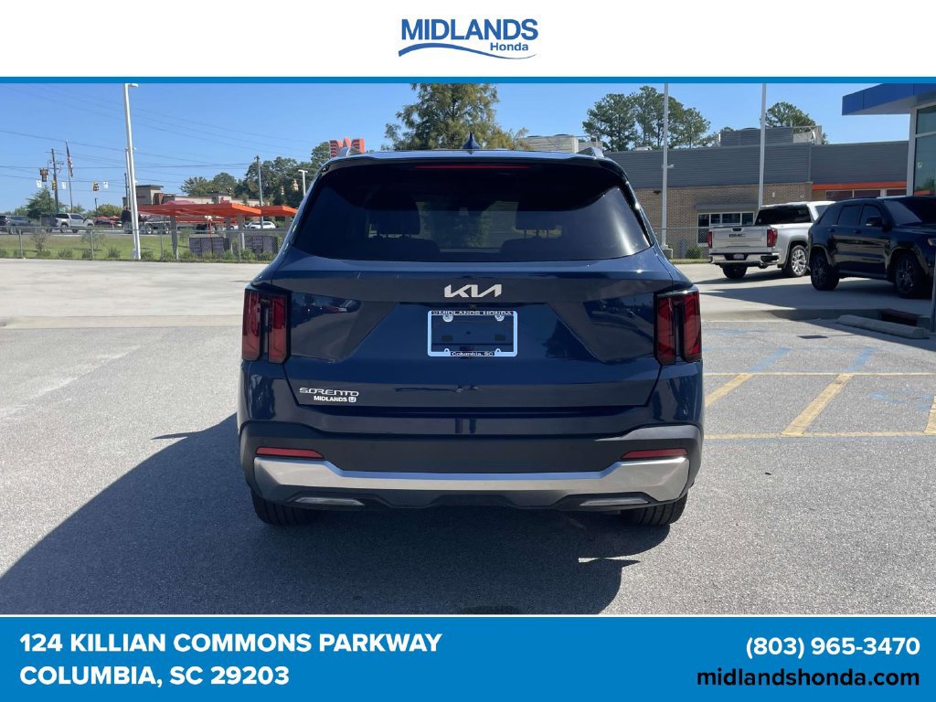 Used 2025 Kia Sorento EX FWD image 5
