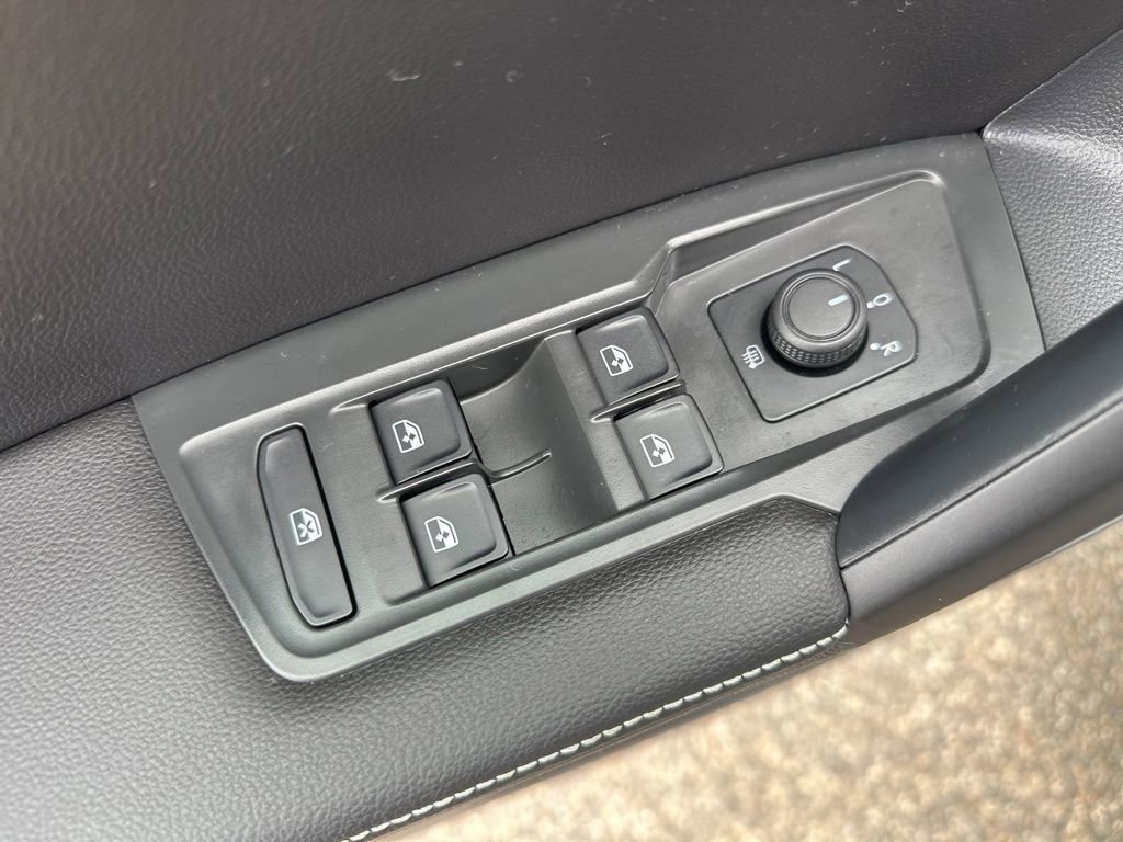 Used 2024 Volkswagen Tiguan S image 14