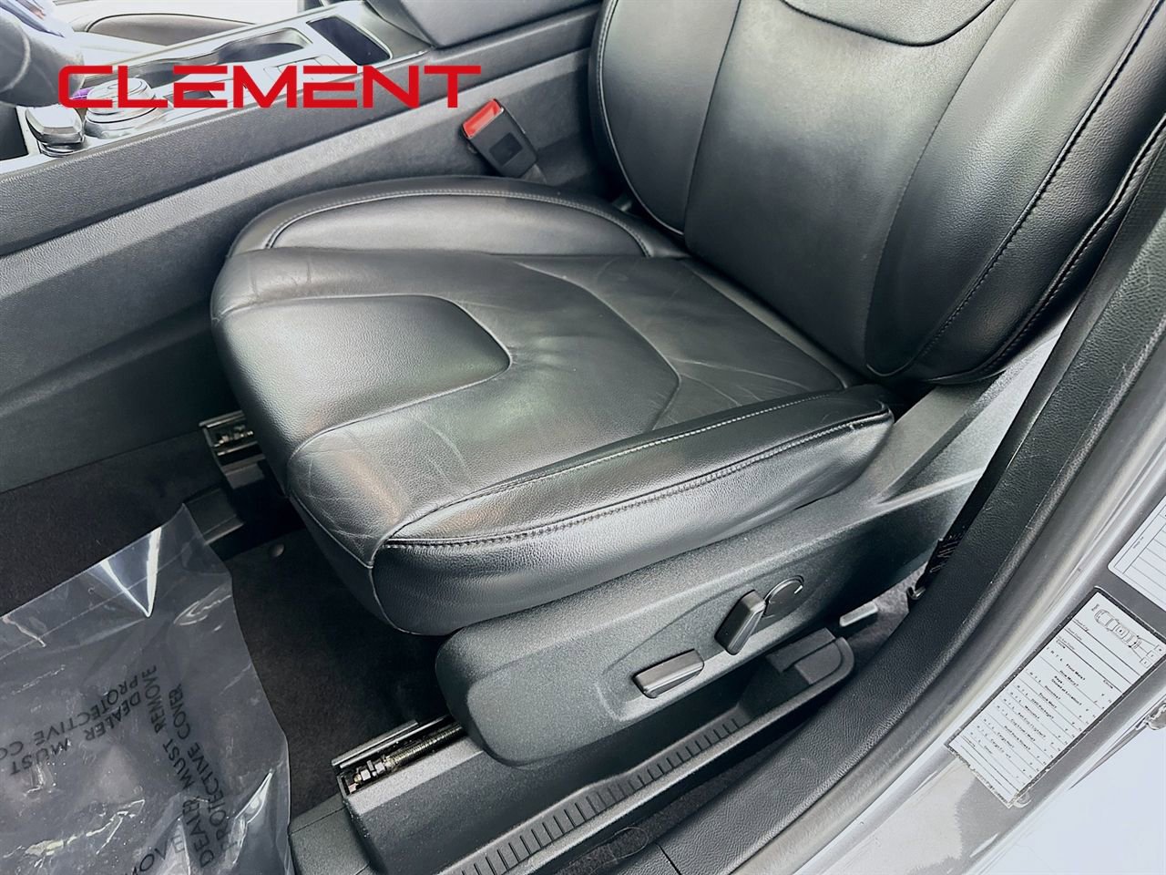 Certified 2022 Ford Edge Titanium image 28