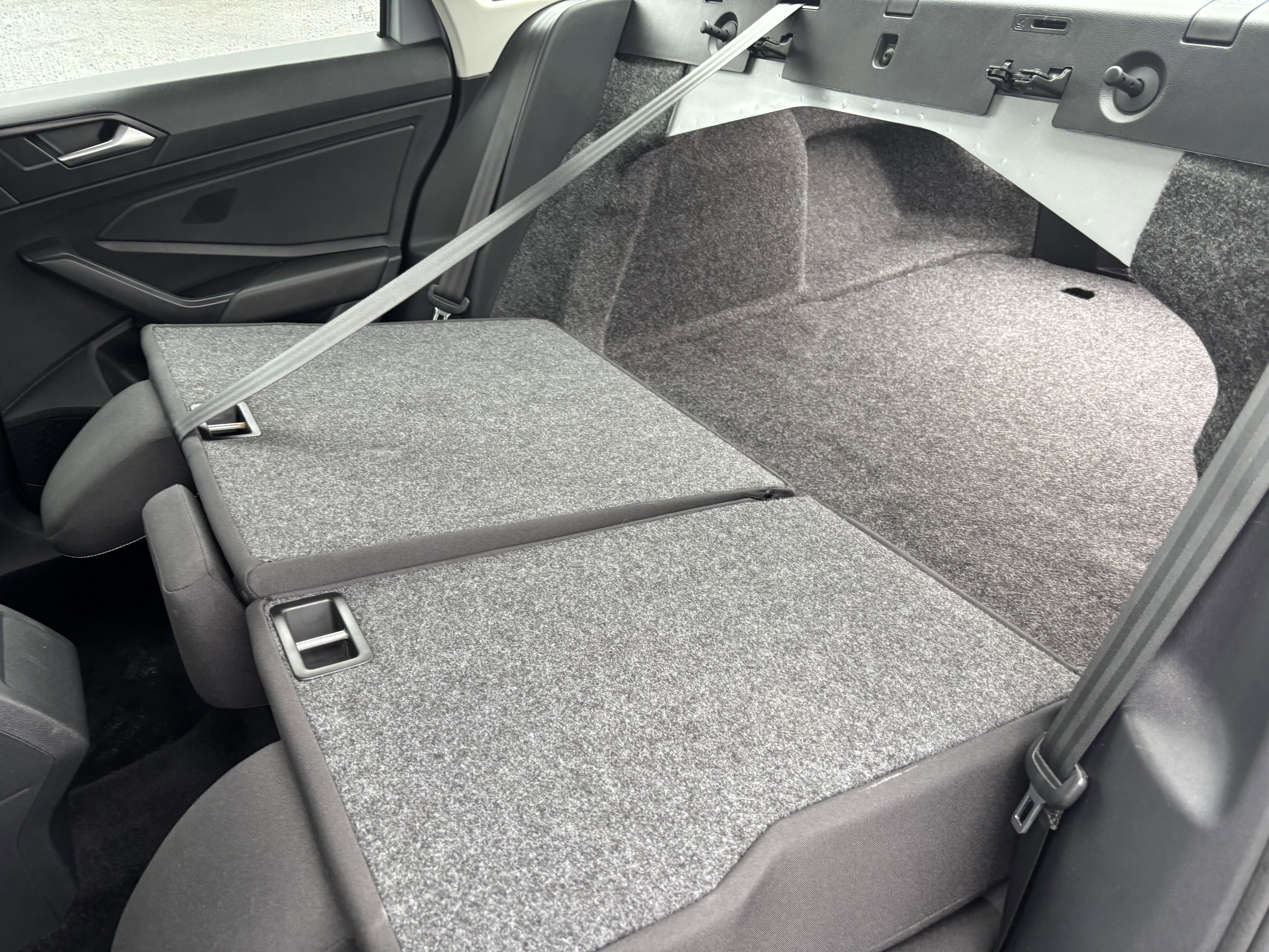 Used 2024 Volkswagen Jetta S image 27