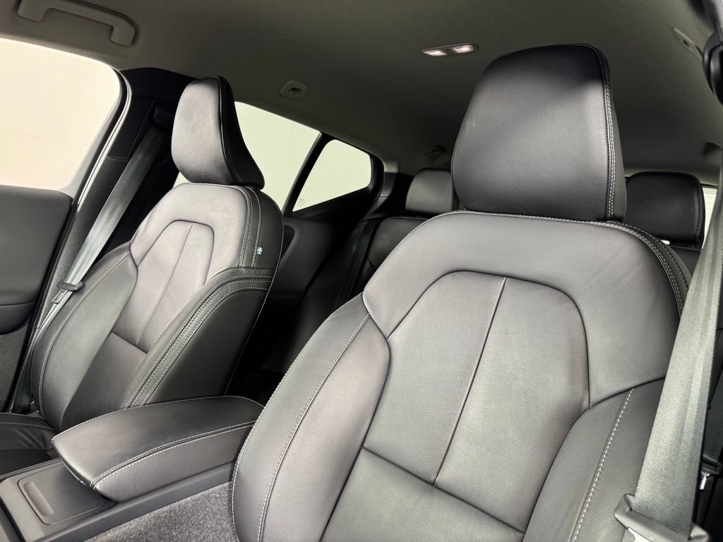 Certified 2023 Volvo XC40 B5 Core w/ Convenience Package AWD/4WD image 18