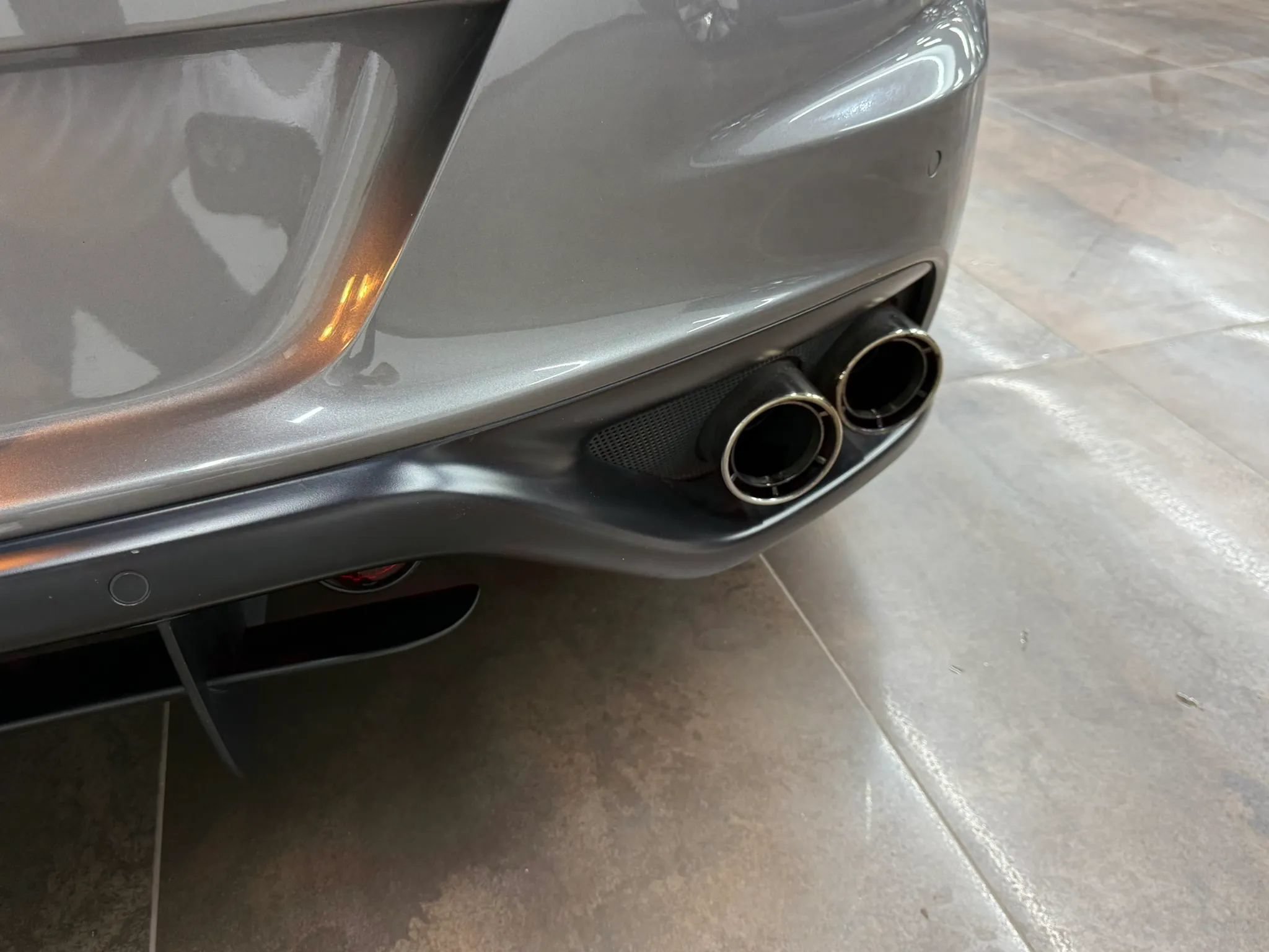 Used 2012 Ferrari FF AWD/4WD image 31