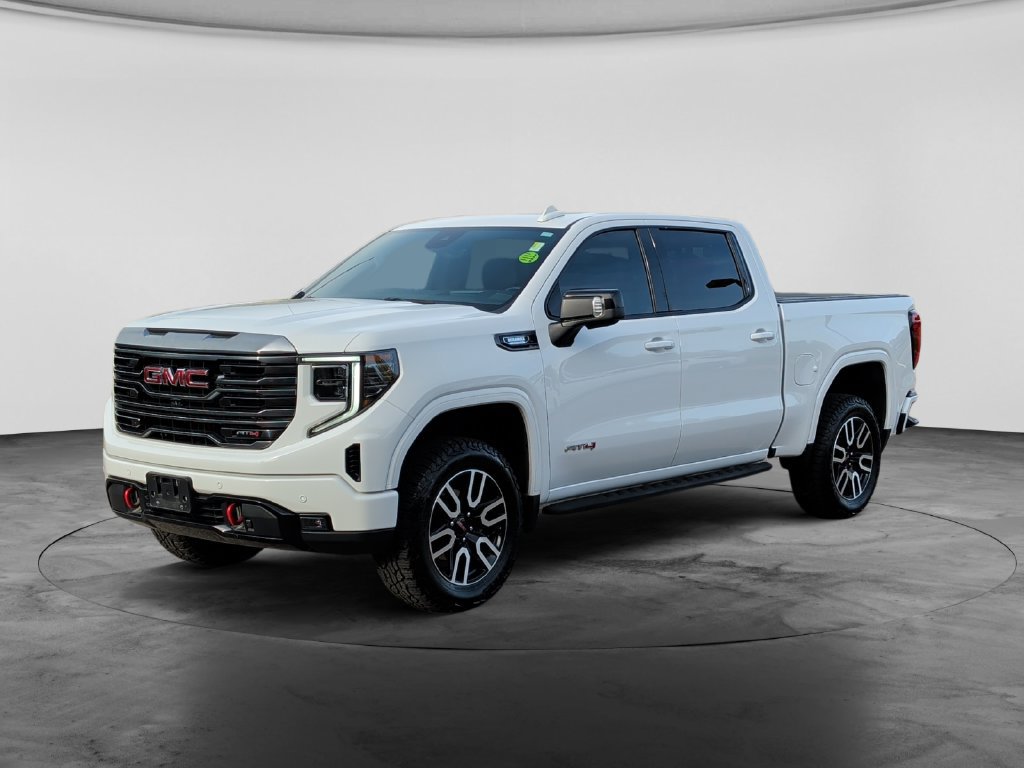 Used 2024 GMC Sierra 1500 AT4 w/ Technology Package AWD/4WD image 3