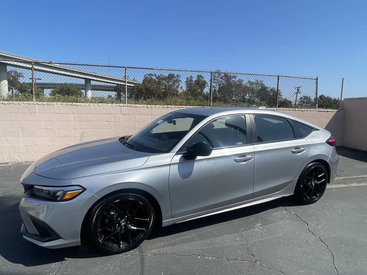 Used 2024 Honda Civic Sport image 2