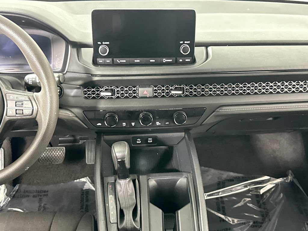 Used 2025 Honda Accord SE image 18