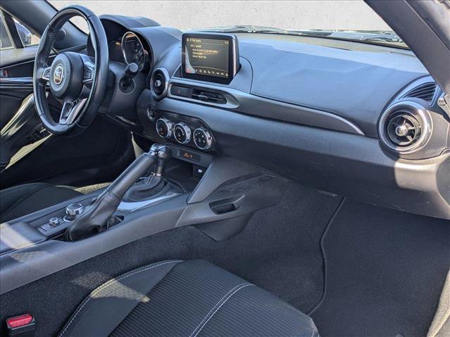 Used 2017 FIAT 124 Spider Classica RWD image 19