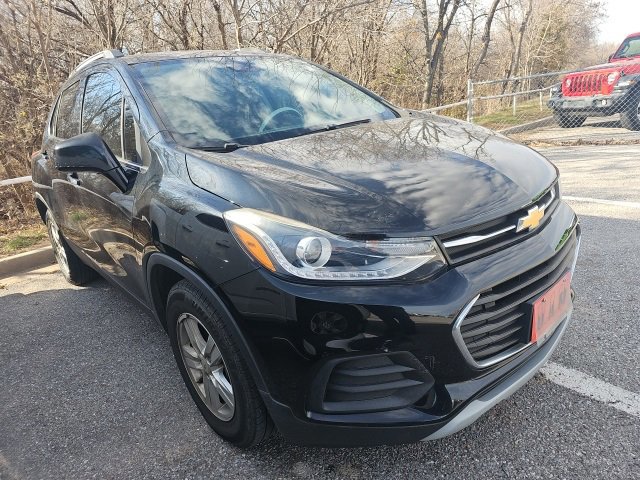 Used 2019 Chevrolet Trax LT w/ LT Convenience Package image 8