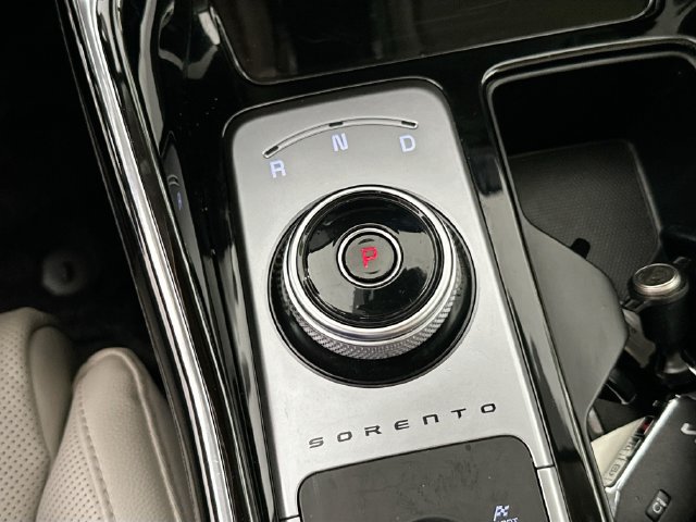 Used 2023 Kia Sorento SX Prestige w/ Panoramic Sunroof Package AWD/4WD image 16