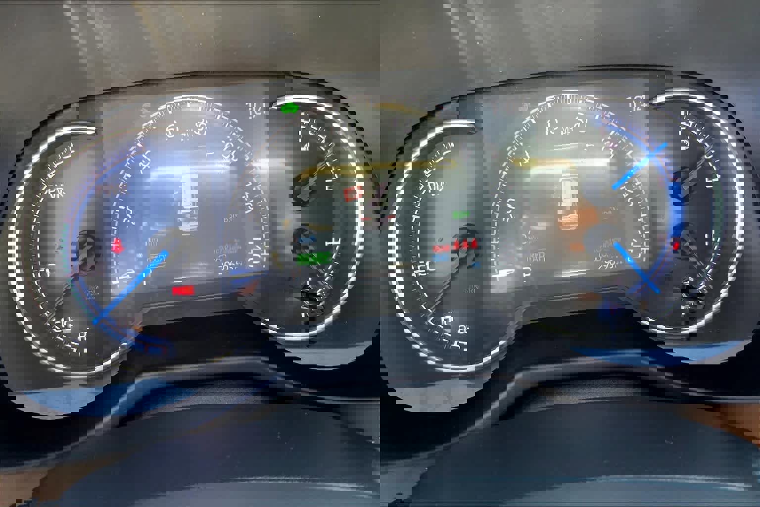 Used 2021 Toyota RAV4 XSE AWD/4WD image 26