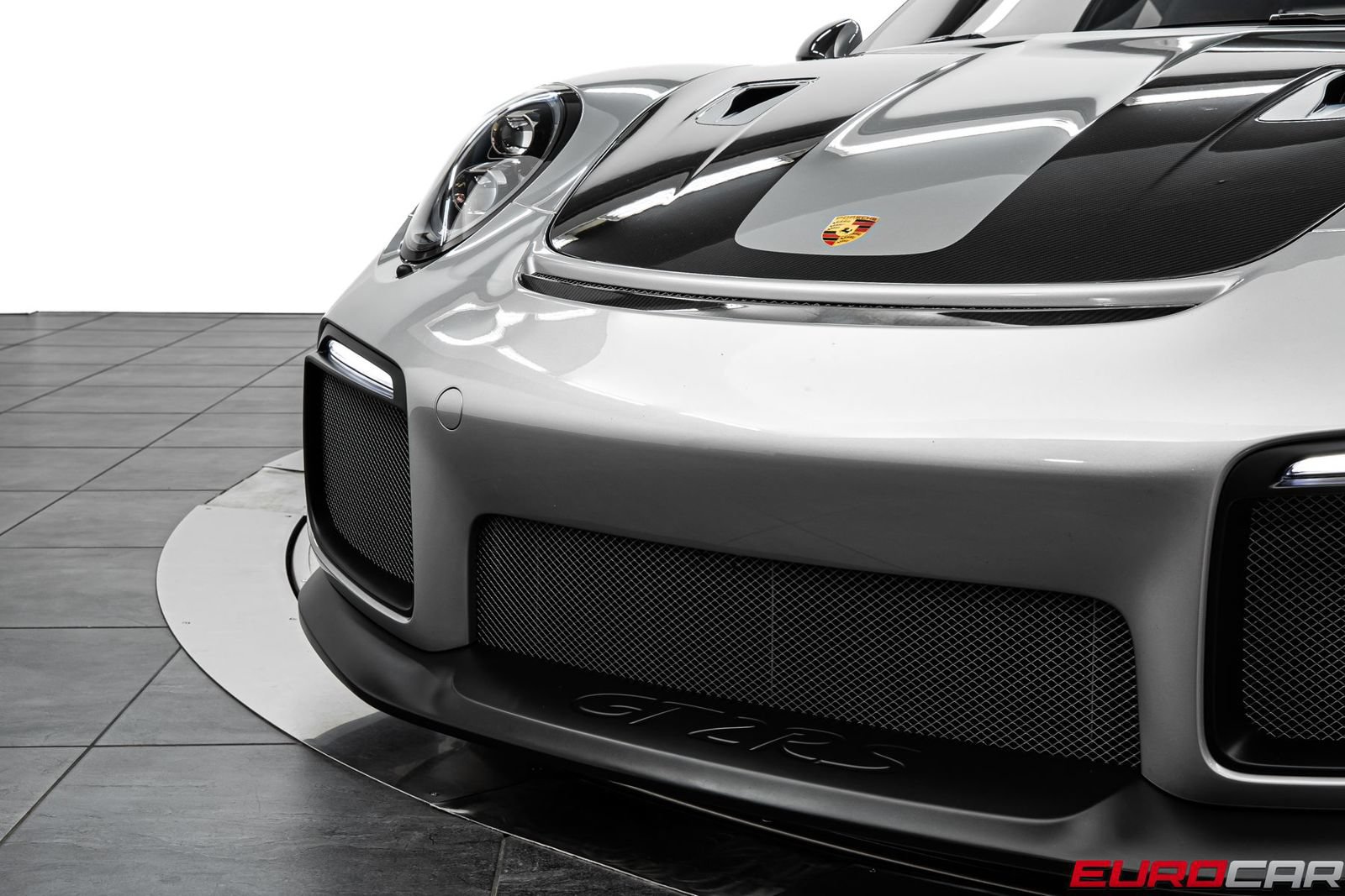 Used 2018 Porsche 911 GT2 RS RWD image 15