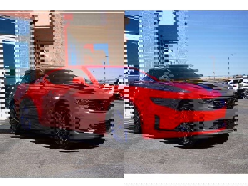 Used 2020 Chevrolet Camaro LT w/ RS Package image 3