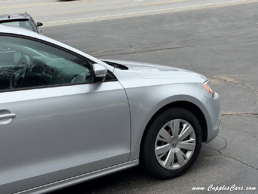 Used 2014 Volkswagen Jetta SE FWD image 38