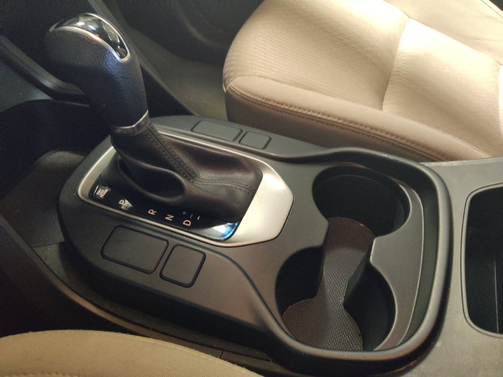 Used 2017 Hyundai Santa Fe SE image 26