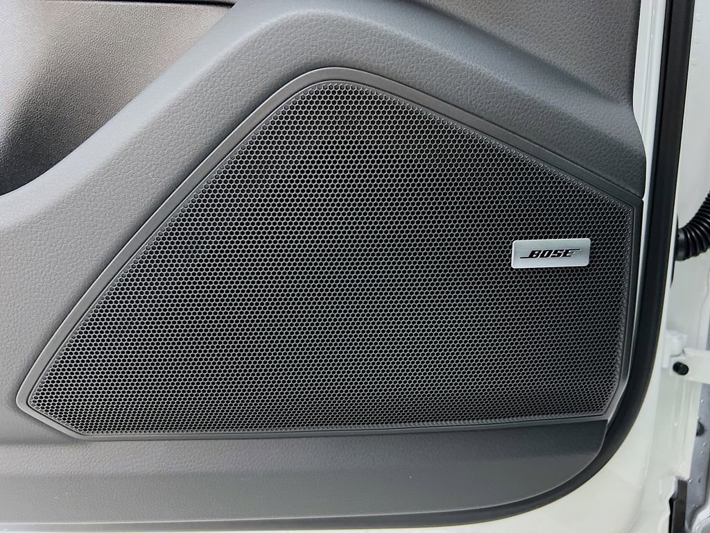 New 2026 Porsche Cayenne image 21