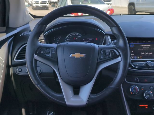Used 2018 Chevrolet Trax LT w/ LT Convenience Package FWD image 21