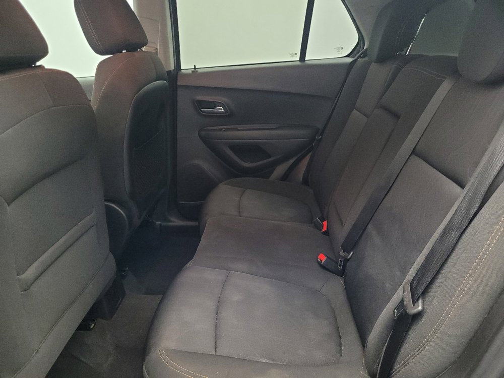 Used 2018 Chevrolet Trax LT image 18