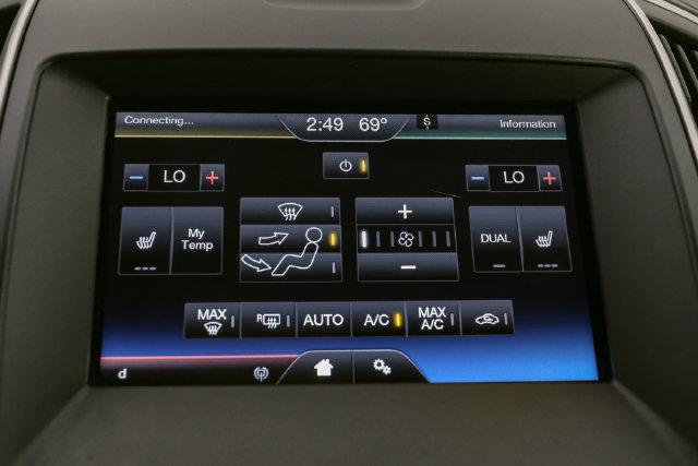 Used 2015 Ford Edge SEL w/ Equipment Group 201A AWD/4WD image 21