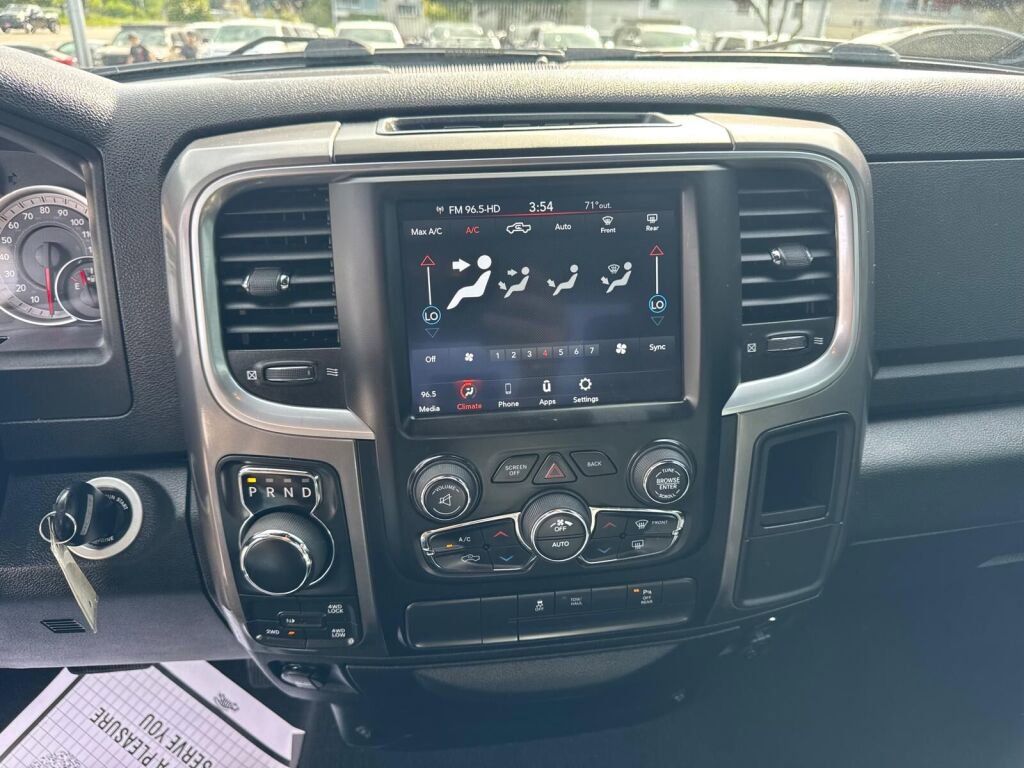 Used 2021 RAM 1500 Classic Warlock w/ Electronics Group AWD/4WD image 16