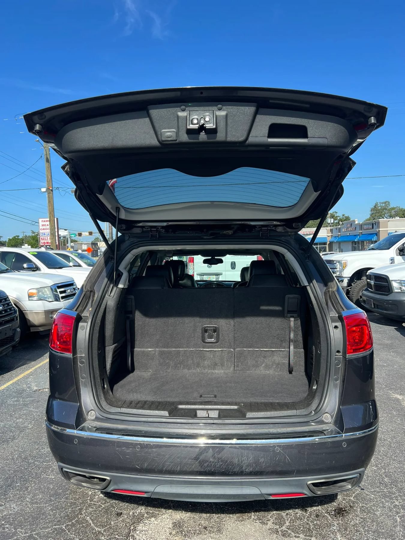 Used 2017 Buick Enclave Leather FWD image 22