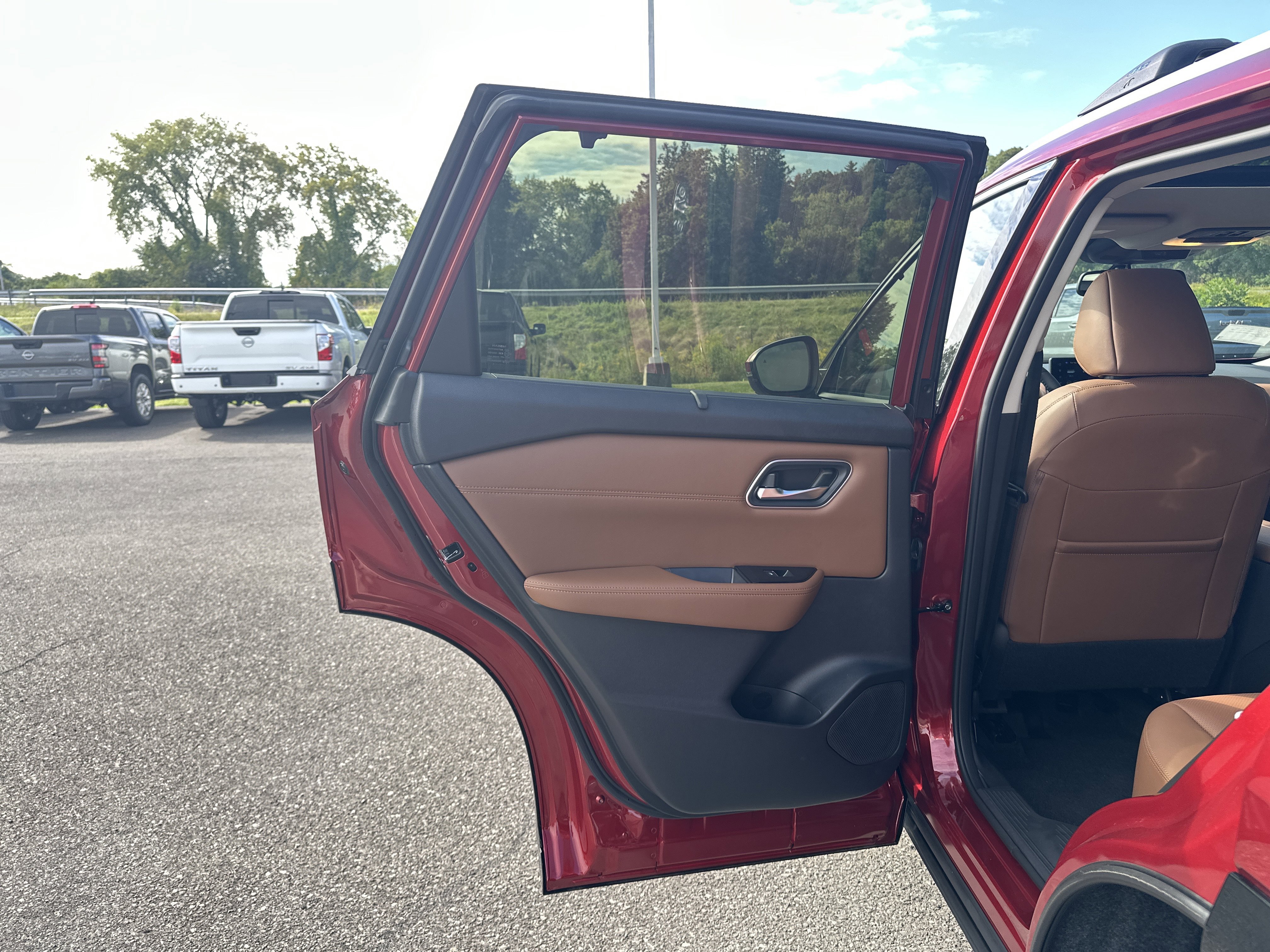 New 2026 Nissan Rogue Platinum w/ Platinum Premium Package image 27