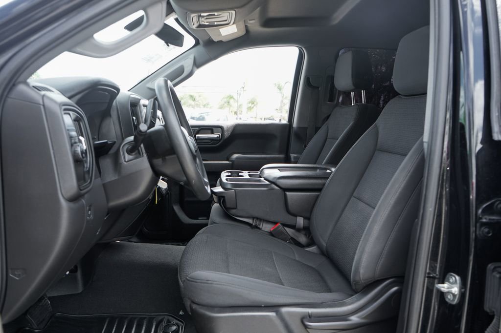 Used 2021 Chevrolet Silverado 1500 Custom w/ LPO, Blackout Package RWD image 16